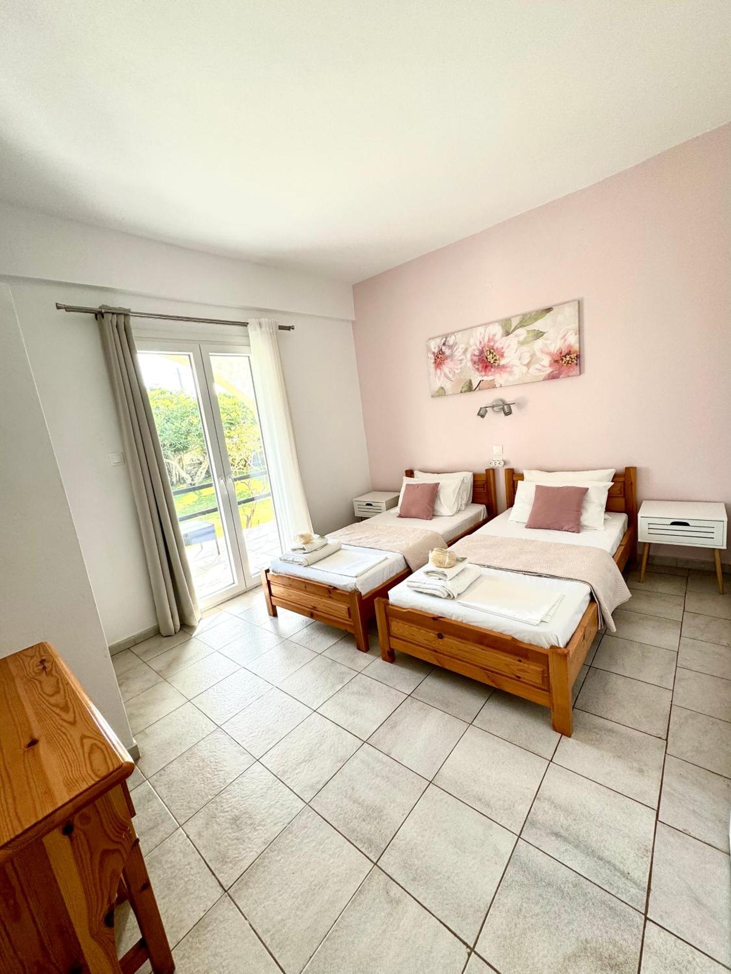 Sungate Villas Almiros Beach Екстериор снимка