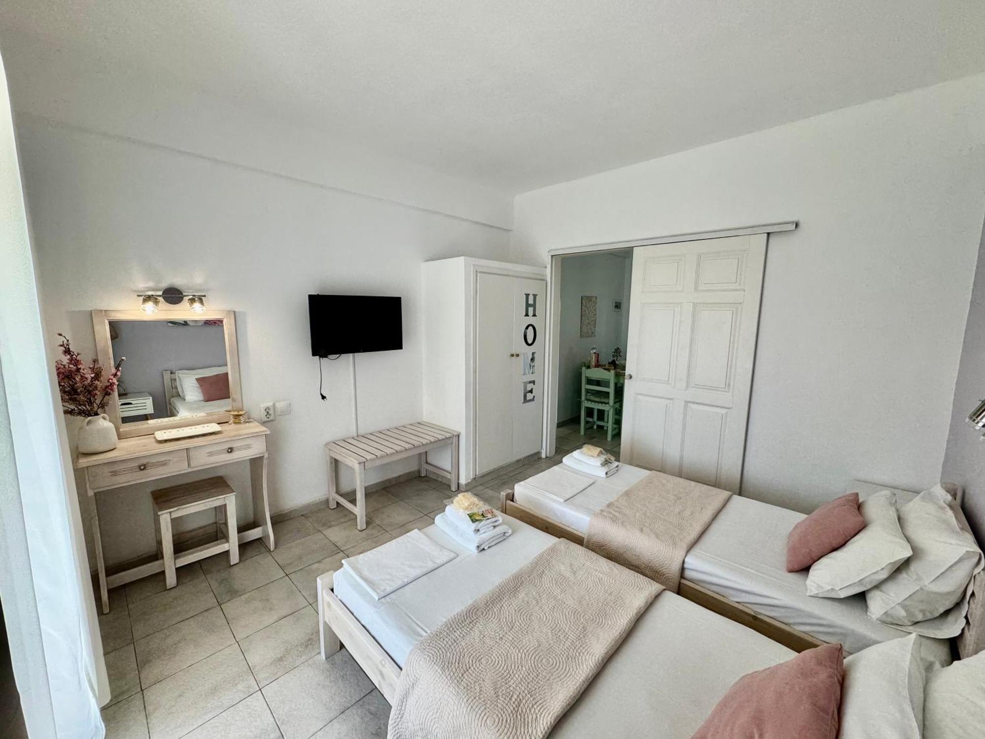 Sungate Villas Almiros Beach Екстериор снимка