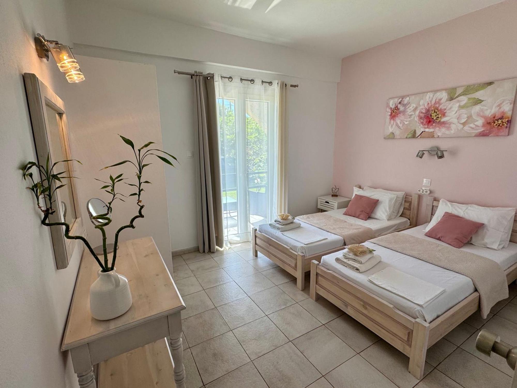 Sungate Villas Almiros Beach Екстериор снимка