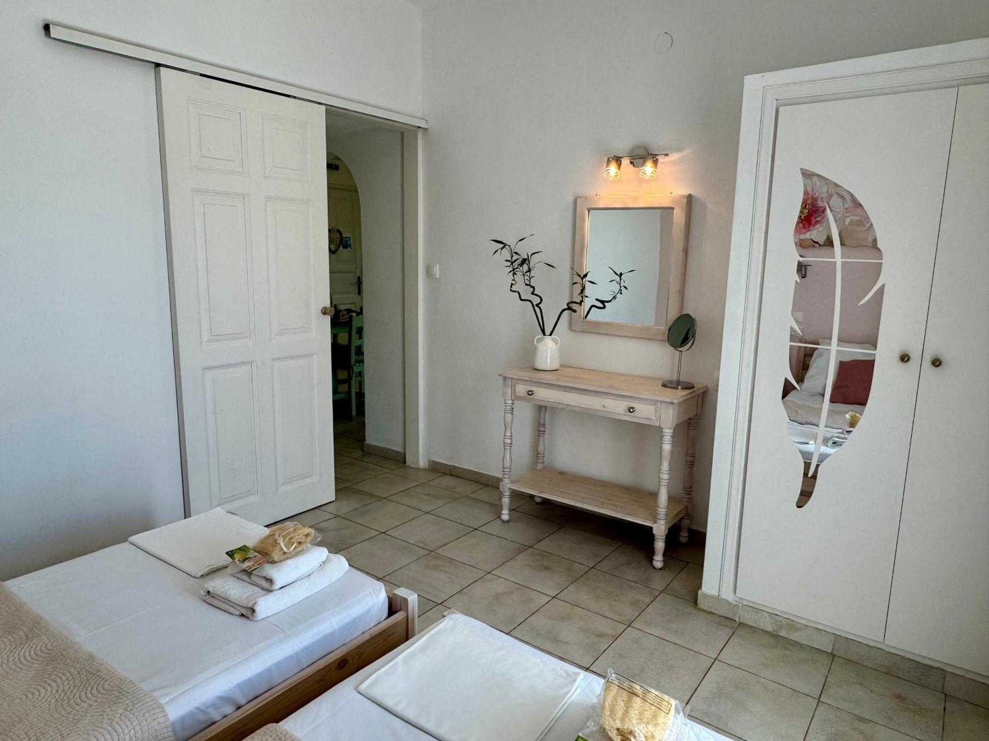 Sungate Villas Almiros Beach Екстериор снимка